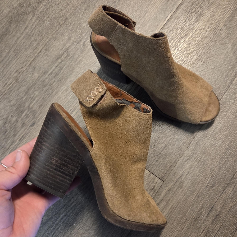 Lucky Brand Olive-Tan Suede Open-Toe Slingback Heeled Booties